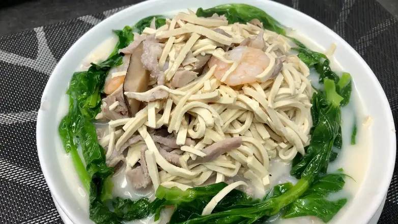 291. Braised Shredded Chicken with Ham and Dried Tofu 什錦乾絲